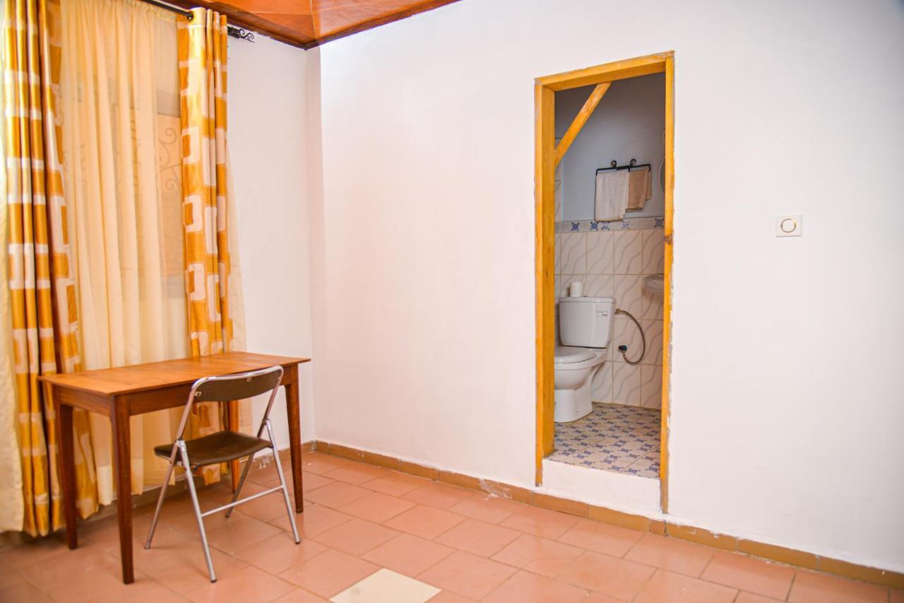 Appartement Meuble 2 Chambres Avec Salle De Bain - 1 Salon - 1E Cuisine - La Concorde - Quartier Nkomkana Yaoundé Zewnętrze zdjęcie